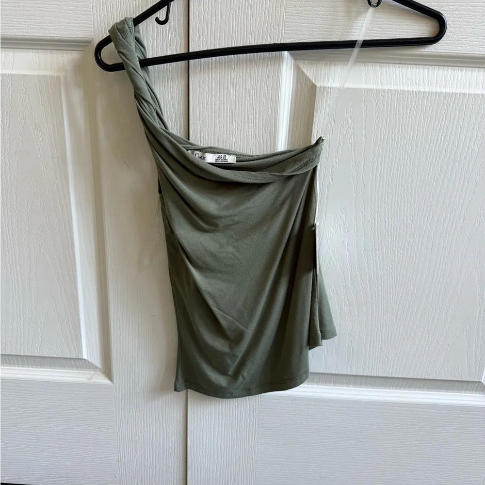 ❤️ Dex  Green One Shoulder top ❤️ - Picture 3 of 7